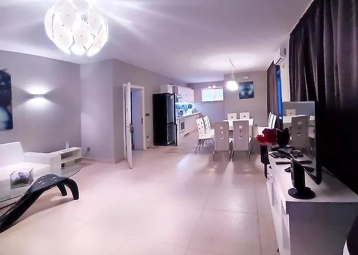 Luxury Italiana With Largepanoramicseaview And Private Pool Villa Balchik